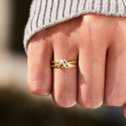 Intertwined Knot Ring