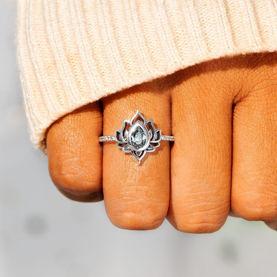 Elegante Anello Promessa Intarsiato Zirconi Blu Oceano In - Italy Elegante Anello Promessa Intarsiato Zirconi Blu Oceano In - Italy