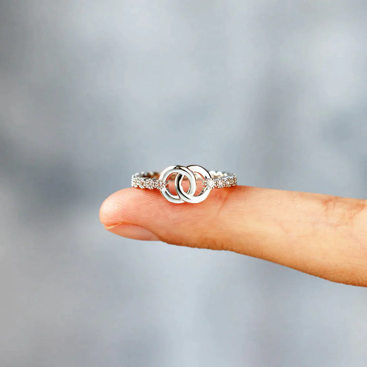 Pavé Interlocking Ring