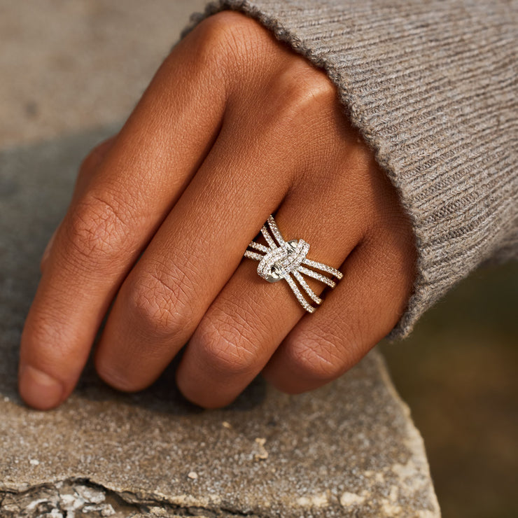 Pavé Knot Ring