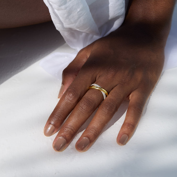 Best B♥tches Crisscross Band Ring Set