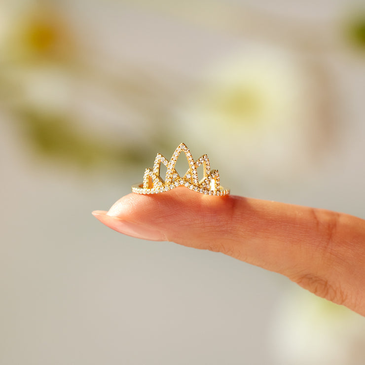 Stay Queenly Hollow Out Crown Ring