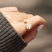 I'm Here For You Every Daisy Two-Daisy Ring