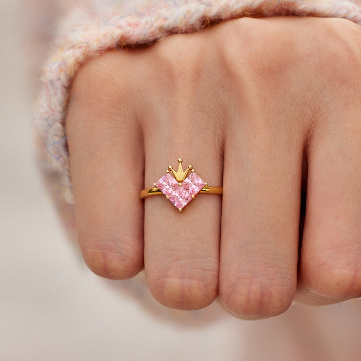 Straighten Your Crown Square Heart Crown Ring