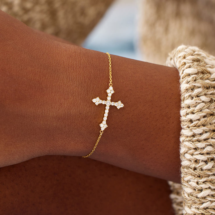 Sparkling Cross Bracelet