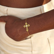 My Small Circle Of Female Friends Hollow Out Cross Bracelet