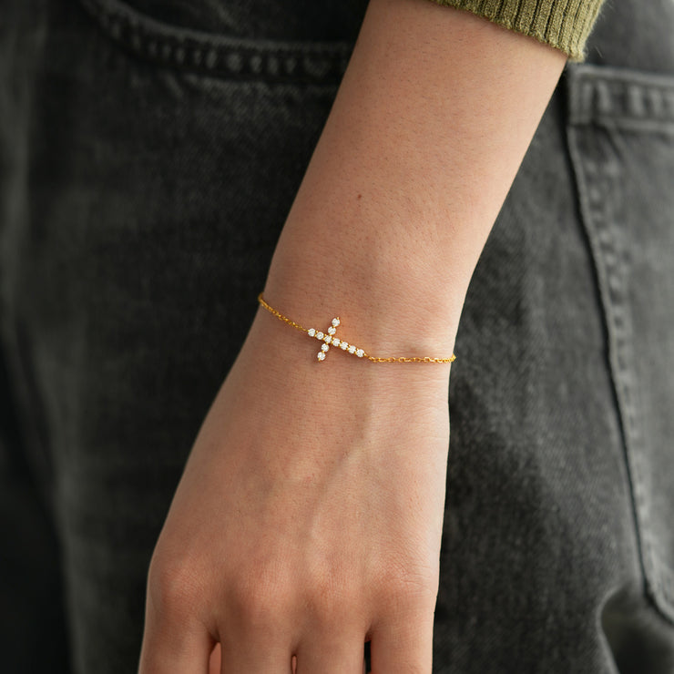 Never Give Up On Prayer Golden Cross Bracelet