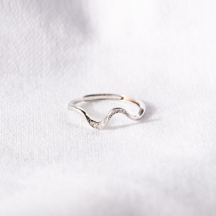 Minimalist Wave Ring