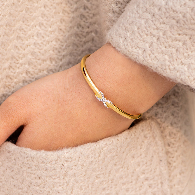 Pavé Infinity Bangle