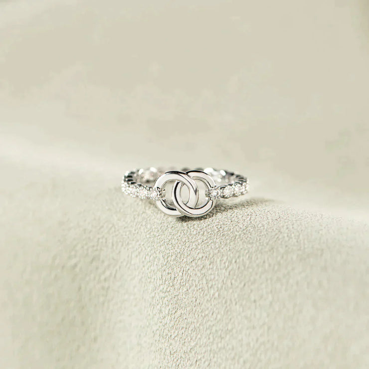 Pavé Interlocking Ring