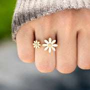 I'm Here For You Every Daisy Two-Daisy Ring