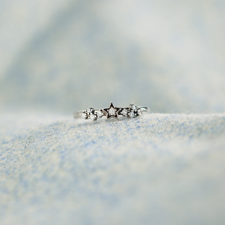 Singular Star Ring