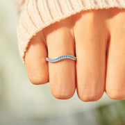 Minimalist Wavy Ring