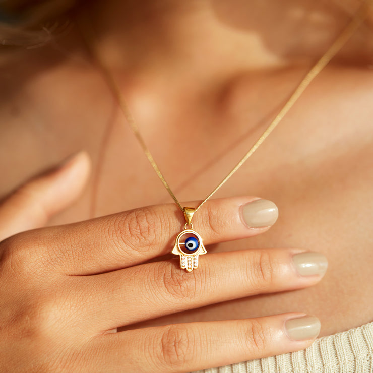 37 Evil Eye Hamsa Necklaces & Pendants to Protect Yourself from Envy Eyes –  Innovato Design