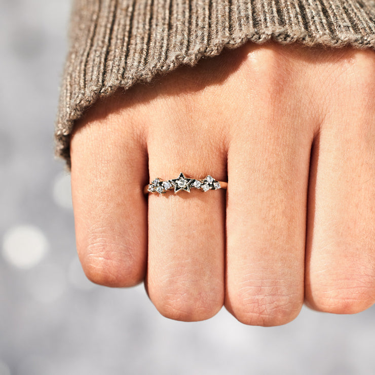 Singular Star Ring