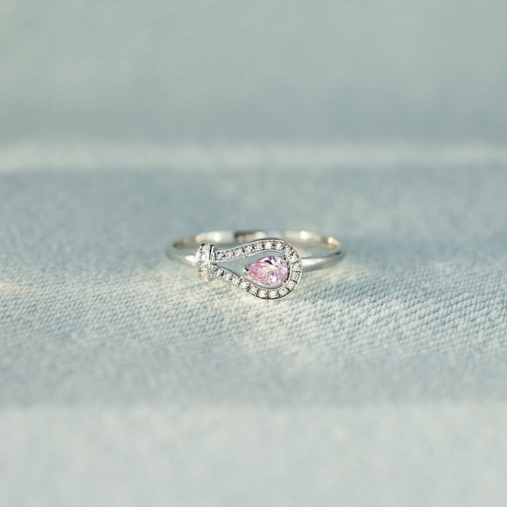 Pavé Knot Ring