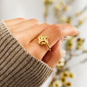 Un-slipping Knot Celtic Love Knot Ring