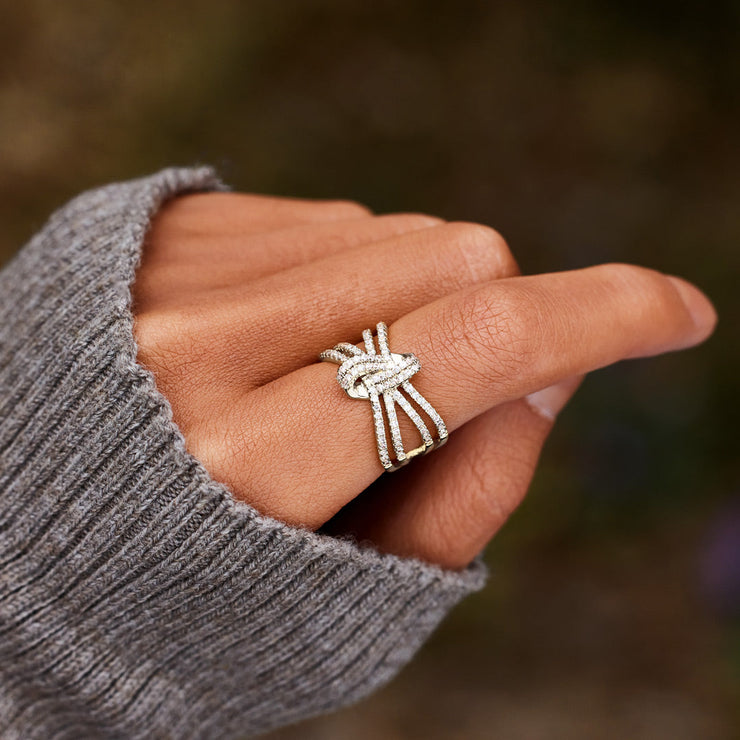 Pavé Knot Ring