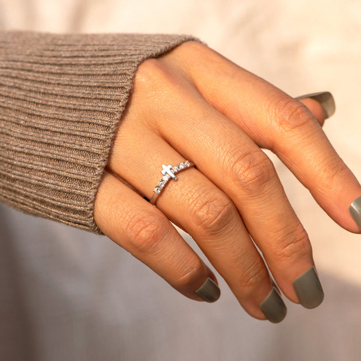 Cross Arch Ring