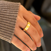 Daisy Wide Ring