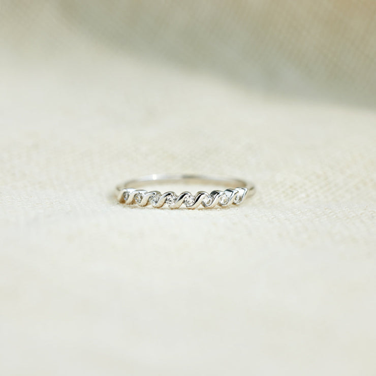 Minimalist Spiral Ring